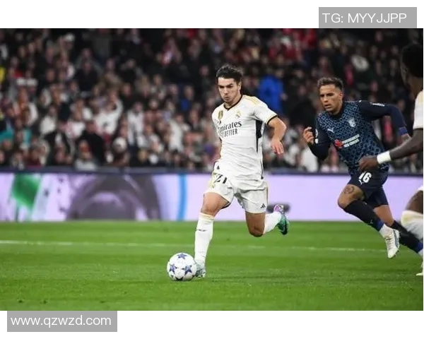 拜仁主席盛情邀请皇马球员加盟，曼联球迷热泪盈眶