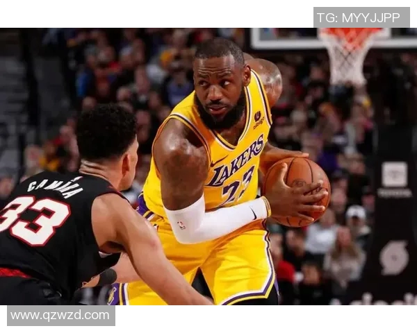 詹姆斯首秀尽显神准手感,三分球狂飚10中5带领湖人大胜对手 詹姆斯首秀尽显神准手感,三分球狂飚10中5带领湖人大胜对手